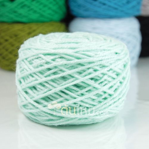 ไหมพรมเส้นใหญ่เงา 3ply สีมิ๊นท์ (เขียวหยก)